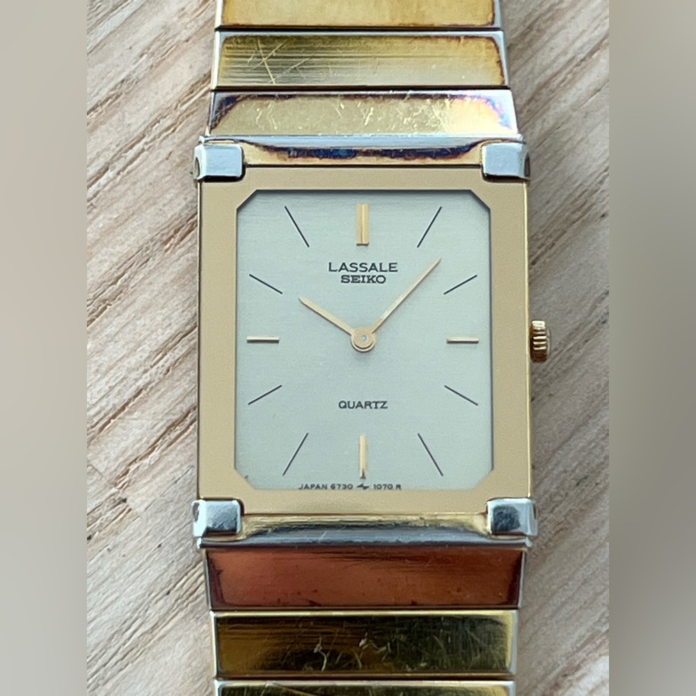 Lassale Seiko Ultra-Slim Rare Vintage Luxury Ladies Watch Gold Bracelet, Dial